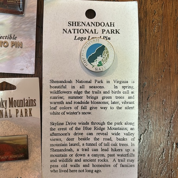 Bundle of Great Smoky Mountains National Park Collector Pins 7 pins - Picture 4 of 12